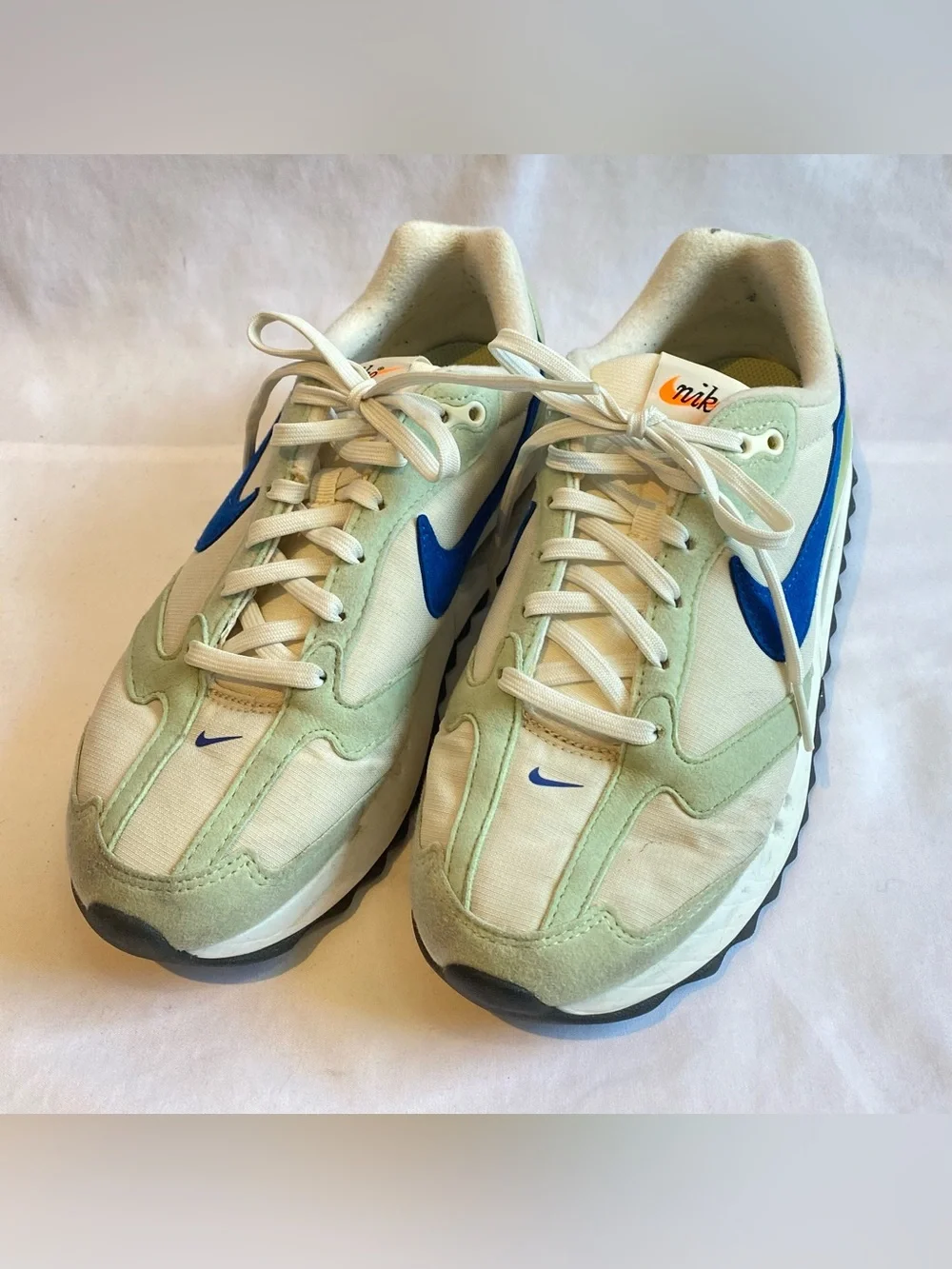 Nike Air Max Dawn, Pistachio Frost and Team Royal, size 7.5 - Picture 1 of 7